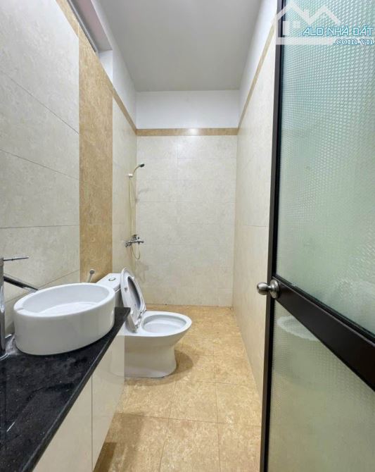 Bán nhà 2,5 tầng phố An Đà, ô tô vào nhà chỉ hơn 5 tỷ - 4