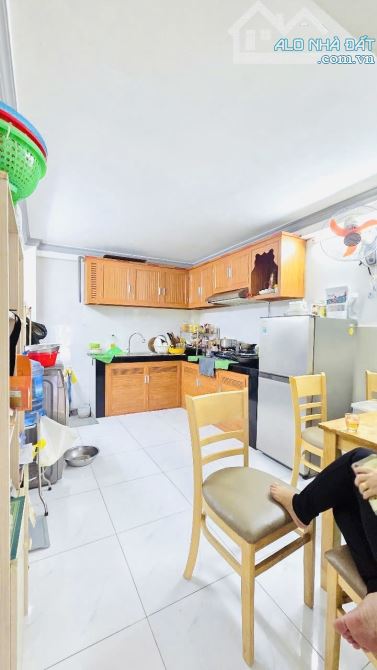 🏠 NHÀ ĐẸP 4 TẦNG HẬU GIANG – 6 PHÒNG NGỦ – HẺM XE HƠI – CHỈ 6.X TỶ - 4