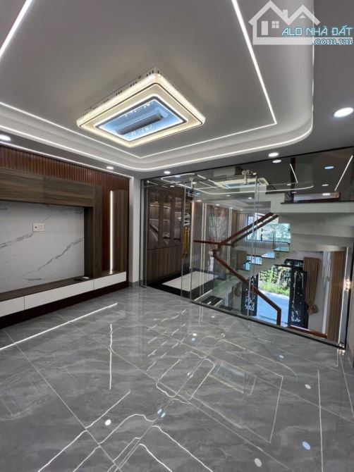 NHÀ 5 TẦNG PHONG CÁCH CHÂU ÂU - LIÊN KHU 1-6 - SÁT NGÃ TƯ 4 XÃ - GIÁ CHỈ 6.85 TỶ TL - 4