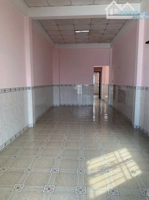 Bán gấp nhà 1 trệt 2 lầu Đ.Dương Công Khi, hóc môn 110m2, sổ riêng. Giá 999Tr - 4