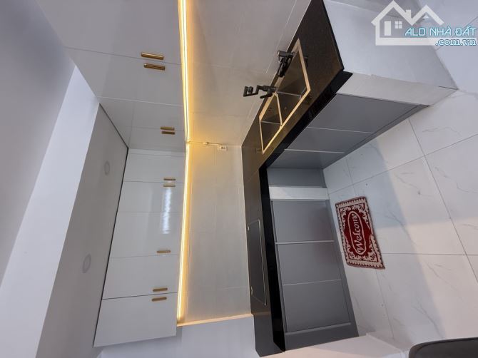 NHÀ 2 MẶT TIỀN NGUYỄN PHÚC CHU - HXH - 3 TẦNG - 42M2 - 4PN - CHỈ  NHỈNH 4 TỶ - 4