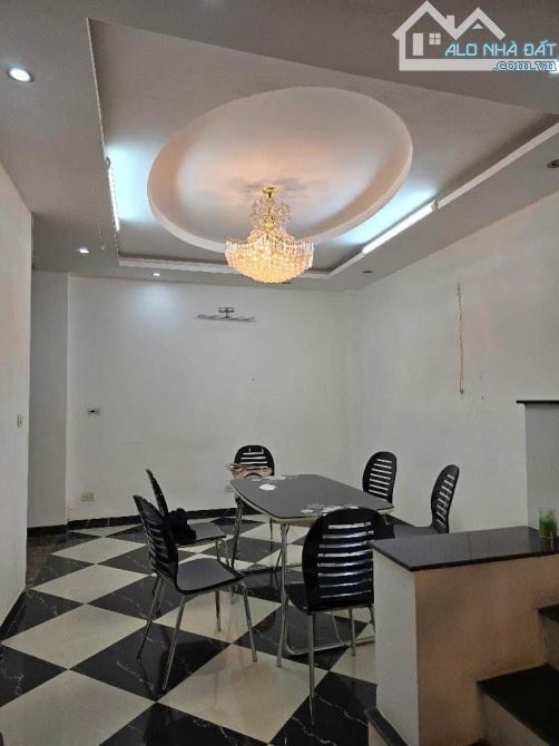 Bán nhà Ngọc Hà ô tô đỗ cửa, Dt 58m2, 4t, mt 4.4m, giá 14.2 tỷ, kinh doanh. - 3