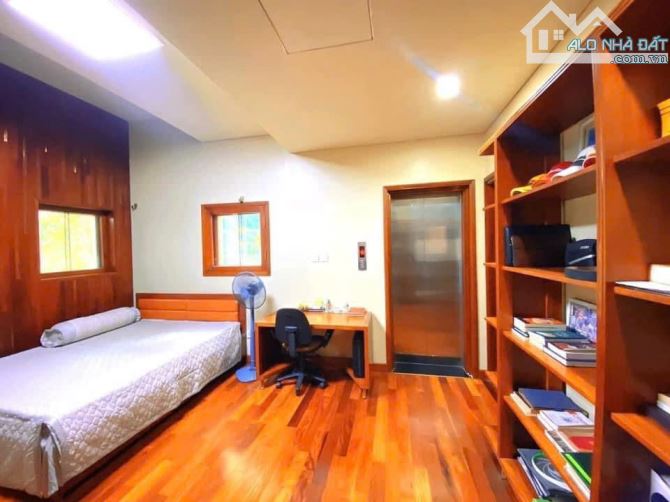 Bán Biệt Thự KĐT Yên Hòa: DT 200M2, MT 14m, 3Tầng, Vị Trí đẹp, Gía 79 Tỷ có thương lượng - 4