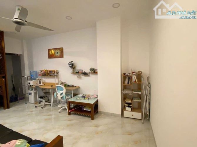 NHÀ HẺM XE HƠI THÔNG, 4 TẦNG, 52M2, 1/ TAM BÌNH THỦ ĐỨC, 3 PN, SỔ RIÊNG HOÀN CÔNG NHỈNH 7Ỷ - 4