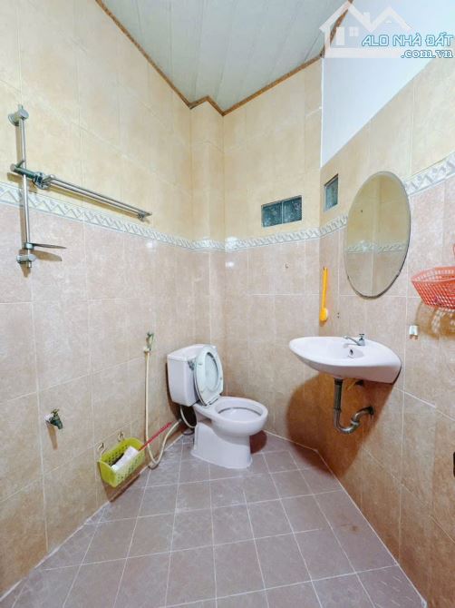 7.5 TỶ- XÓM CHIẾU- NGANG KHỦNG 10M- Mua 1 được 2 - 5