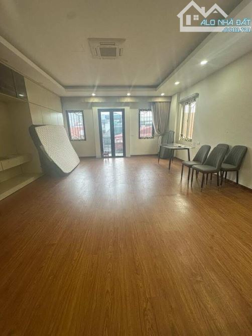Nhà mặt phố oto đo của tăng giấy phép xây dựng - 5