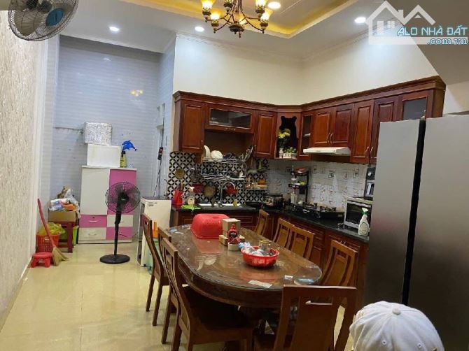 BÁN NHÀ MỚI ĐẸP HBP CẠNH VẠN PHÚC -KDC HỒNG ĐÀO, XÂY DỰNG ĐỒNG BỘ - XE HƠI NGỦ TRONG NHÀ, - 5