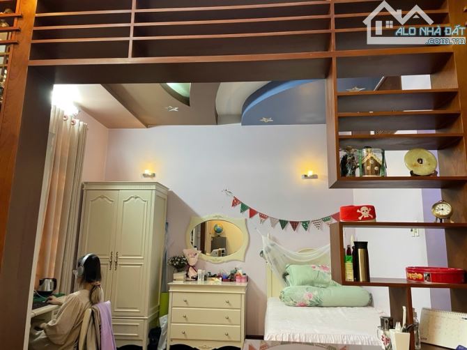 Biệt thự 282 Nguyễn Trọng Tuyển - khu VIP 10 căn , an ninh 24/7 - 6