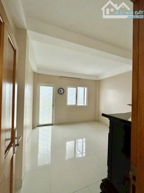Ngộp vốn bán gấp nhà huỳnh mẫn đạt-bình thạnh giá 4tỷ890/ 68,6 - 6