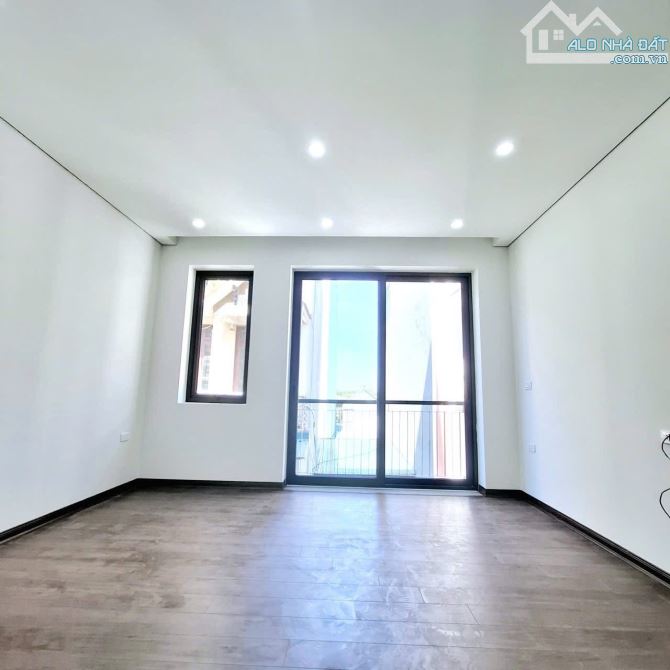 🌟 Thạch Bàn 30m² x 6T – Lô góc, thang máy, oto đỗ – 7,6 TỶ - 6