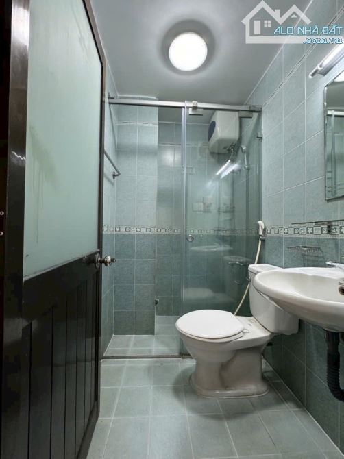 Mặt Tiền Đường 12M Kinh Doanh - Chợ Hạnh Thông Tây - 57M² - 4Tầng BTCT - Khu Phân Lô - 6