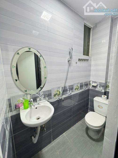 Bán nhà 5 tầng 43m chỉ 7.6 tỉ phân lô quân đội phố Nguyễn Lân - sát Lê Trọng Tấn - 6