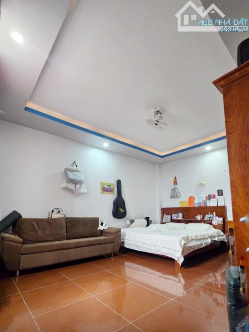 Nhà đẹp 94m2, MT 6m, 7T - thang máy, Thành Thái, Q10, ôtô tránh, dòng tiền cao. 24.3 tỷ - 7