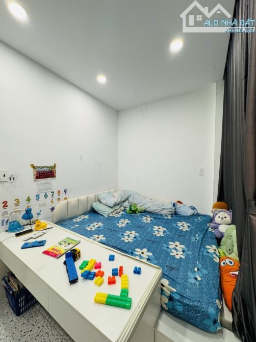 Nhà Mới 2Năm Đẹp BTCT 3 Tầng Xây Ở 51M Giáp Tên Lửa 3PN+3WC Chỉ 4,499T - 8