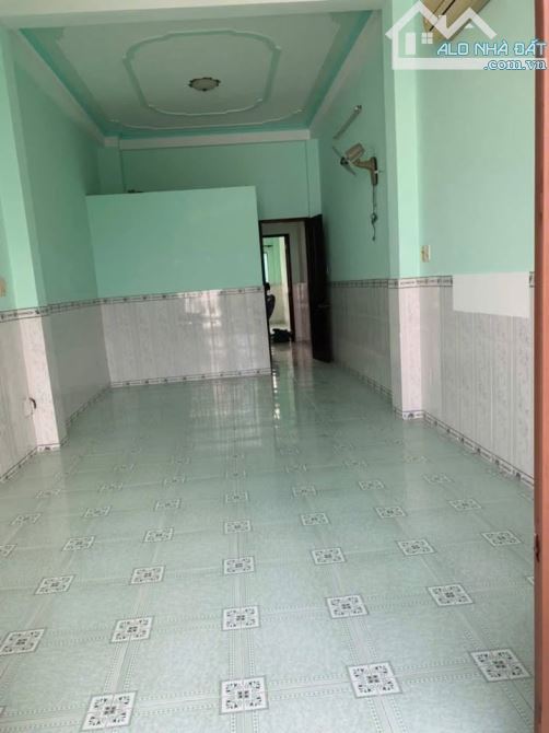 Bán gấp nhà 1 trệt 2 lầu Đ.Dương Công Khi, hóc môn 110m2, sổ riêng. Giá 999Tr - 8