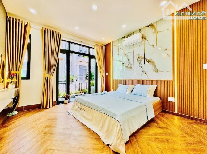 5 TẦNG HẺM OTO TRÁNH PHẠM VĂN CHIÊU - DTS 200m2 - 6.48 TỶ - 8