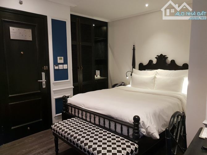 Dòng tiền 60 tỷ/ năm - Giảm gấp 80 tỷ - khách sạn MP Hàng Bè, 350m2 x MT 9.5m.- Giá 342 Tỷ