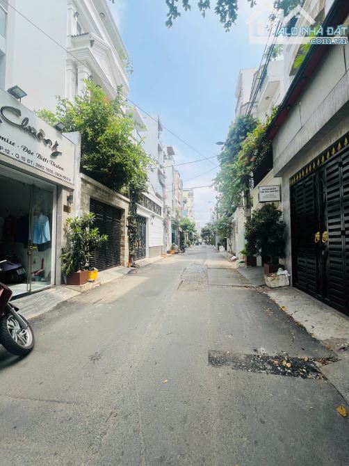 Nhà hẻm xe hơi, p.12-q.10, sát ngả 3 đi 3/2 - sư vạn hạnh - thành thái - 9