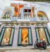 BÁN NHÀ TRỆT LẦU MỚI ĐẸP Full NỘI THẤT - Trục Chính Hẻm 25 Nguyễn Văn LINH -  Hưng Lợi