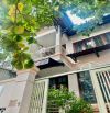 BÁN TÒA NHÀ TRUNG TÂM Q10 – HẦM, 2 LẦU, ST – NGANG KHỦNG 13.6M x20M – HĐT 60TR/THÁNG