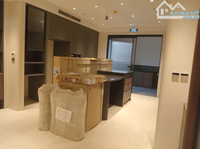 Bán toà nhà mặt phố Nguyễn Hữu Thọ 240m2 xây dựng 9 tầng, mặt tiền 10m Giá 205 tỷ