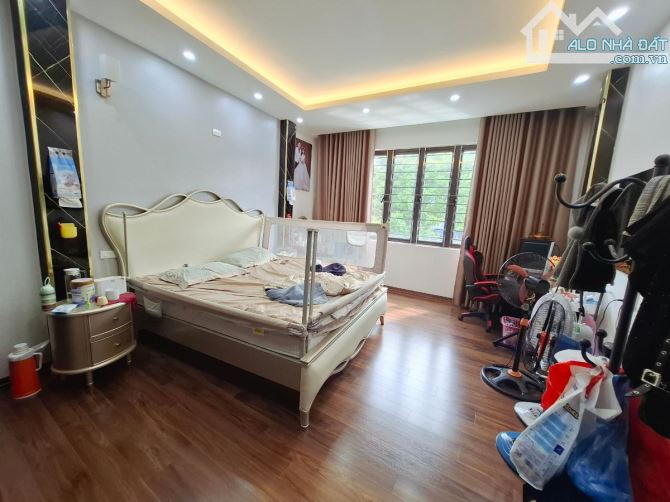 Bán nhà mặt phố kinh doanh hà trì Ngã Tư hà trì dt 62 5t