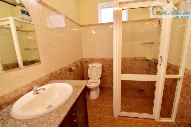 Bán nhà đất Đà Lạt,mặt tiền khu quy hoạch Mạc Đĩnh Chi, nằm trong trung tâm,81m2 giá 17,5T - 3