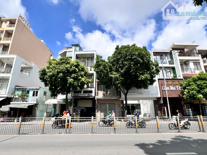 Bán nhà MTKD Lũy Bán Bích-P Hòa Thạnh Dt 7m x 27m giá 36 tỷ (TL)