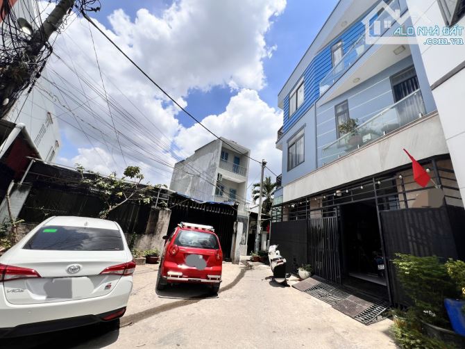 SIÊU PHẨM CĂN GÓC KHÔNG LỘ GIỚI - 3 TẦNG, NHÀ ĐẸP LINH XUÂN, THỦ ĐỨC, CHỈ 5.3 TỶ.