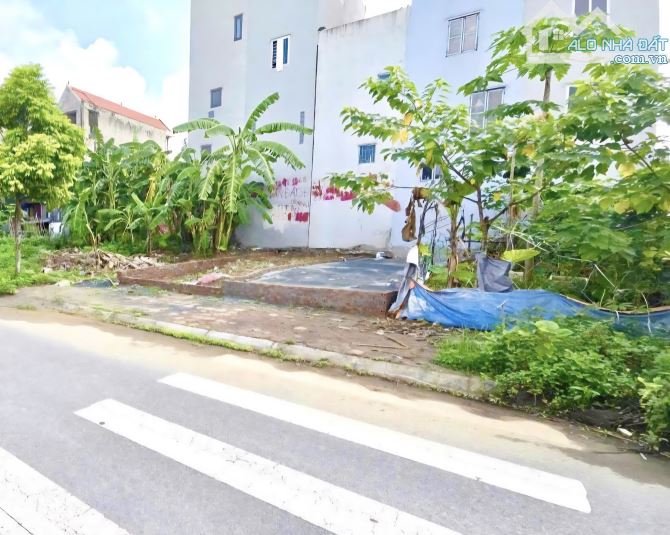 Cực gấp, 30m2 khu phân lô 12m, cực đẹp