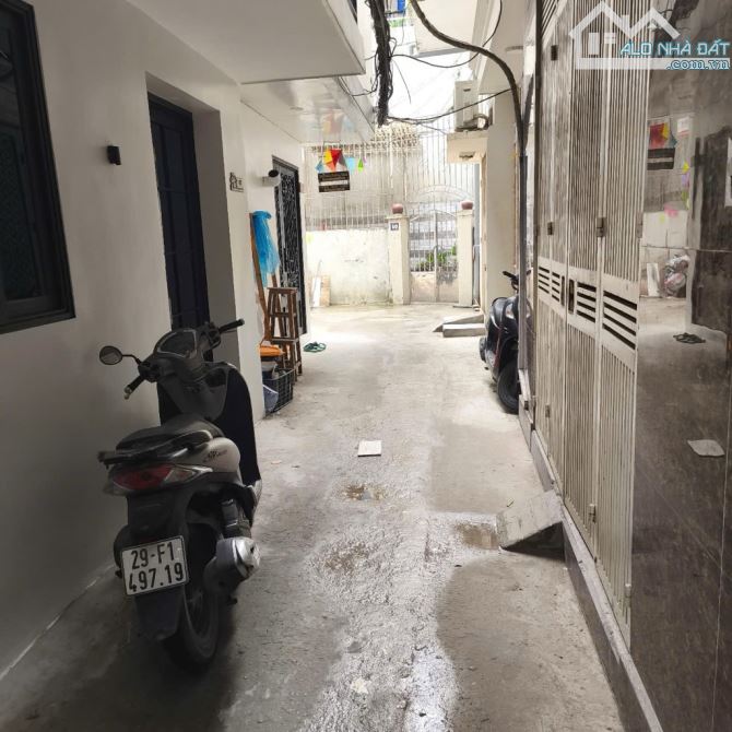 THOÁNG SÁNG MẶT TIỀN RỘNG - 3 tầng Nguyễn Thái Học 15m chỉ 4.05 tỷ - SĐCC VUÔNG ĐẸP