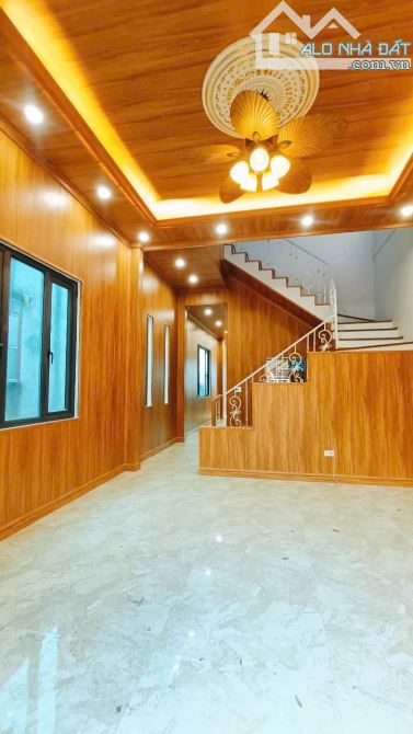 Bán nhà 3 tầng phường vũ ninh làn 2 đường đấu mã đi vào 82m2 mặt 4.4m giá 4.2 tỷ