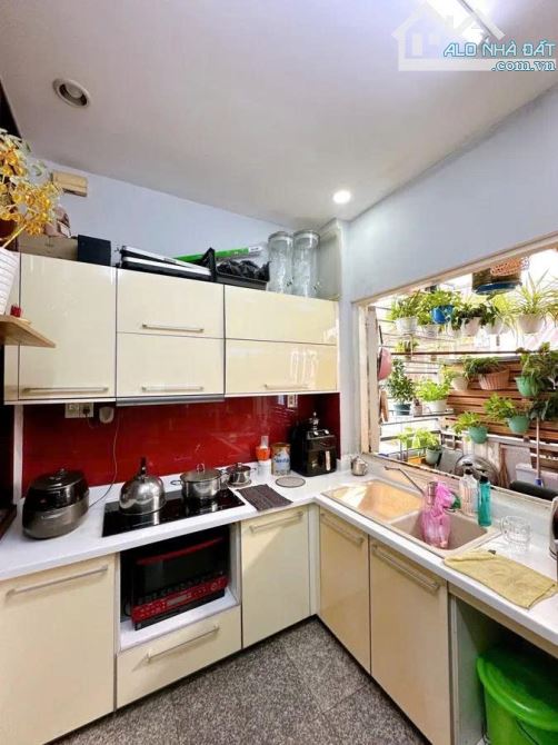 BÁN NHÀ 5 TẦNG ĐẸP  LÝ CHÍNH THẮNG, Q3 –NGAY Nam Kỳ Khởi Nghĩa -48m2- GIÁ 7.8 TỶ TL