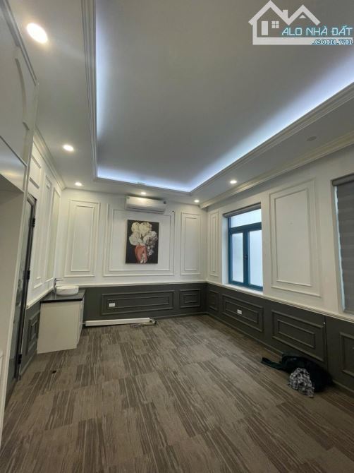 Biệt thự Việt Kiều Châu Âu Mỗ Lao, LÔ GÓC 210m2×4T, mặt đường Nguyễn Văn Lộc, KD siêu đỉnh