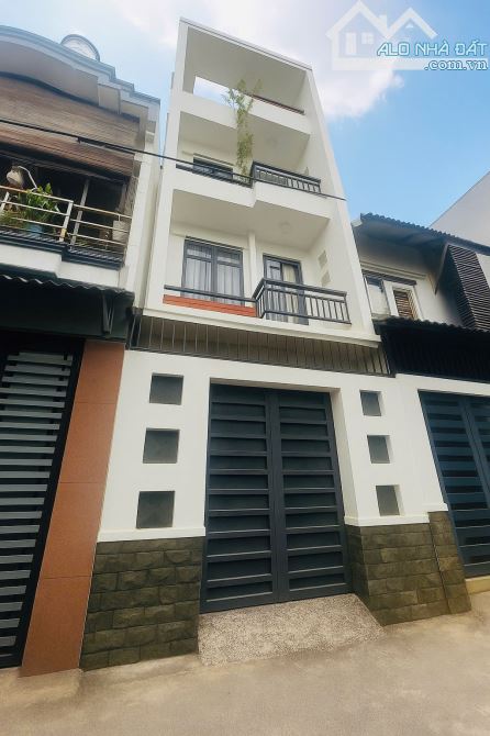 Bán nhà 4 tầng kiên cố hẻm 5m thông Thống Nhất, Gò Vấp, Ô tô đỗ cửa, giá chỉ hơn 5 tỷ