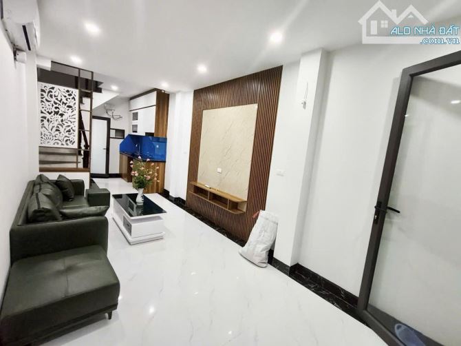 Nhà thật 100%, Trường Chinh, 31m2, 6T, 2 thoáng, tặng full nội thất, giá 7.5 tỷ