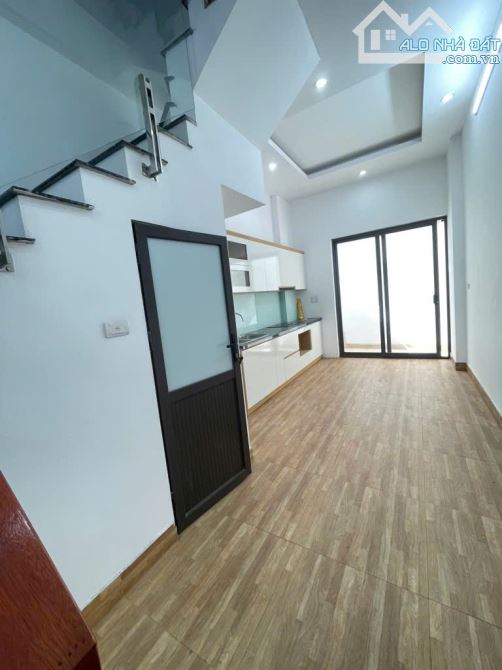 💥💥💥Nhà siêu rẻ phân khúc trên 40 m2 Phúc Lợi, Long Biên mà chỉ 5.x tỷ