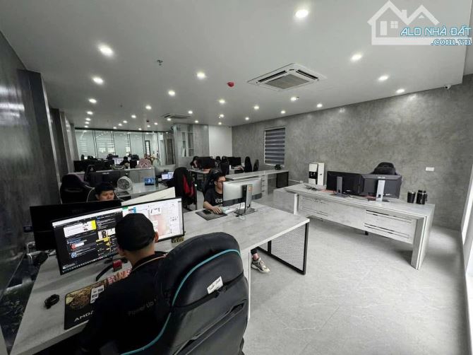 Bán tòa nhà văn phòng mặt phố Liễu Giai, Ba Đình 130m2, 10 tầng, 85 tỷ