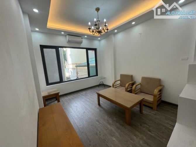 PHẠM VĂN ĐỒNG – NHÀ ĐẸP 5 TẦNG, 10M Ô TÔ TRÁNH, Ô TÔ ĐỖ CỬA, NGÕ NÔNG, GIÁ 9.9 TỶ