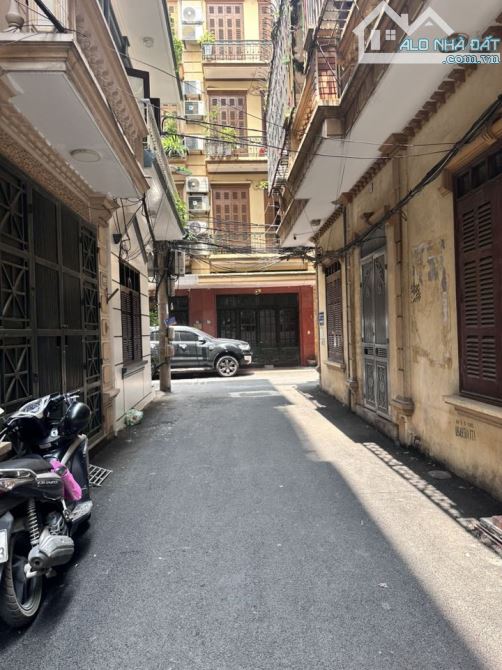 BÁN NHÀ PHÂN LÔ, ÔTÔ HOÀNG QUỐC VIỆT, CẦU GIẤY NHỈNH 21 TỶ, DIỆN TÍCH 59M, 5 TẦNG, MT 4.5M
