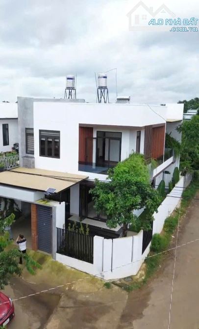 Nhà Siêu Đẹp 2 Mặt Tiền Ywang (11.3x16.5m) View Đồng Lúa Siêu Đẹp ! Nhà 2Tầng Kiên Cố