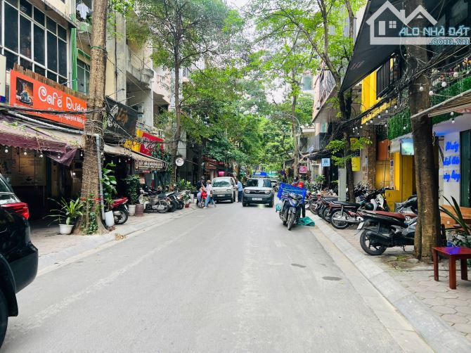SIÊU PHẨM PHÂN LÔ NGUYÊN HỒNG  –  ÔTÔ TRÁNH – MẶT TIỀN 5,6M -  DT 66M2 GIÁ 27,5 TỶ