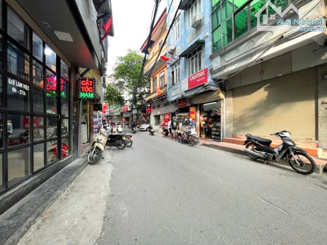 BÁN NHÀ MẶT PHỐ CẦU GIẤY - VỊ TRÍ ĐẸP - VỈ HÈ KINH DOANH - Ô TÔ TRÁNH - DT 61M2, HƠN 20 TỶ
