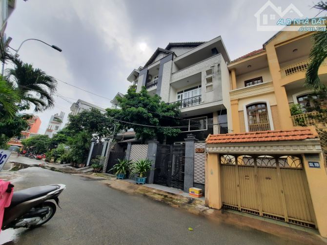 💥GIảm Sốc gần 3 tỷ🏡 Nhà (12x16m) kiểu Biệt thự CXPL A  - Kinh Dương Vương Hậu Giang Q6