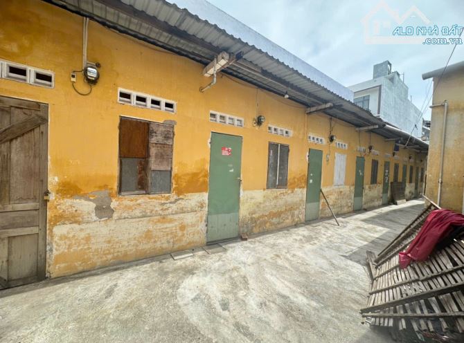 BÁN LÔ GÓC HIẾM – GẦN BIỂN MỸ KHÊ – SÁT PHAN TỨ – TẶNG NHÀ & DÃY TRỌ CHO THUÊ