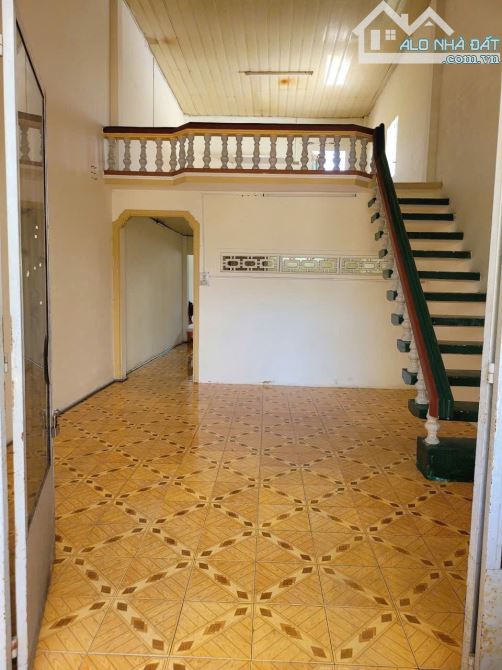 KHU THÁNH GIA _ ĐƯỜNG VIỆT BẮC. NHÀ CẤP 4 CHỦ CẦN BÁN 5TY9. CÁCH BIỂN 200M.