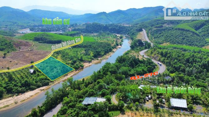 " KẸT " Bán Nhanh Lô Đất Suối Đẹp Mê Ly - Cầu Bà - Khánh Vĩnh