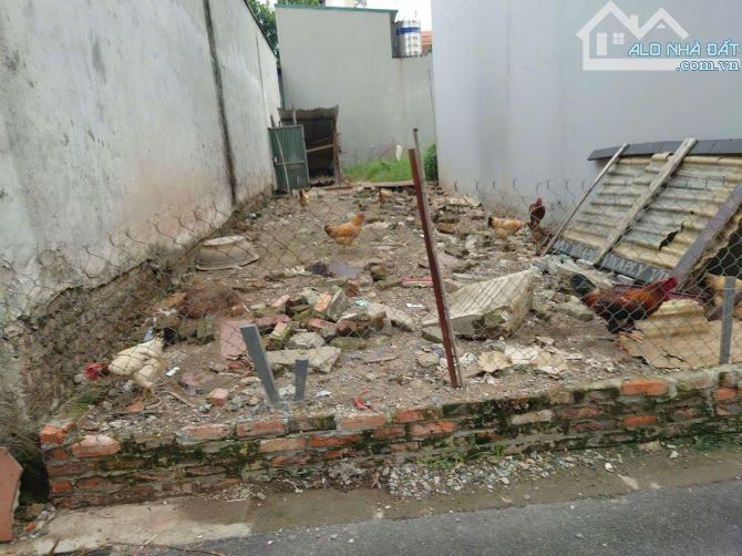 Bán lô đất đường Bãi Chạo, thôn Nhuế, Thiên Lộc, sát trường mầm non Kim Chung