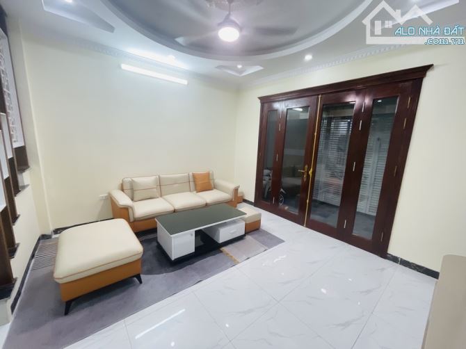 🌷 NHÀ MỚI - GẦN PHỐ - FULL NỘI THẤT -  TIỆN ÍCH NGẬP TRÀN – THẠCH BÀN LONG BIÊN 🌷