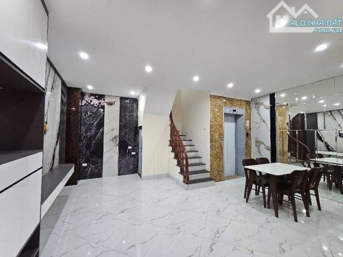 9,15 TỶ, NHÀ BỒ ĐỀ, 6 TẦNG THANG MÁY, 35M2 CỰC ĐẸP
